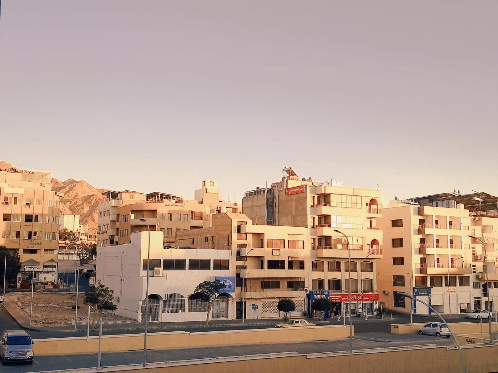 Amir Palace Hotel Aqaba Exterior photo
