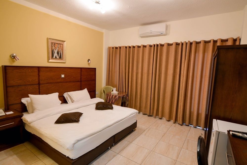 Amir Palace Hotel Aqaba Exterior photo